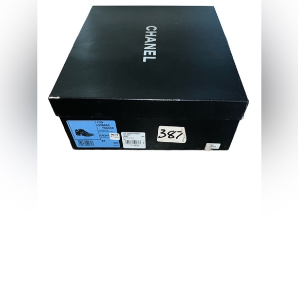 CHANEL TWEED SNEAKERS - Picture 5 of 7